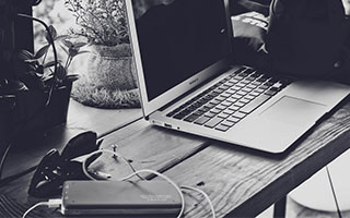 阿曼球队不敌对手，遗憾告终